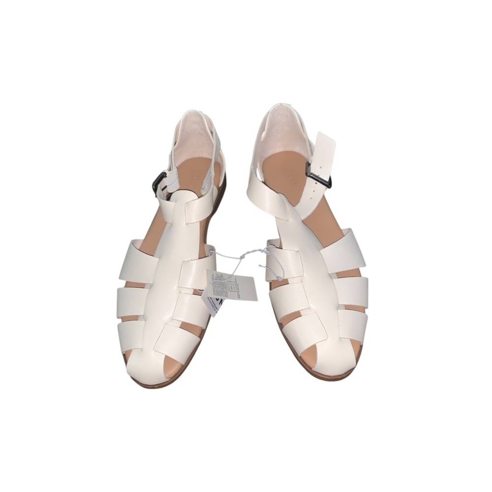 Women round toe ankle strap sandals